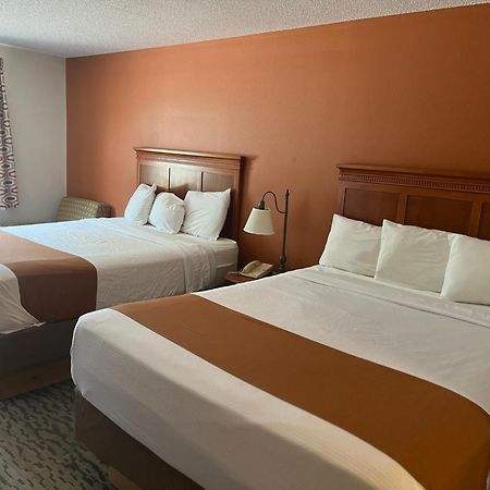 Regency Inn & Suites Anoka Exterior foto